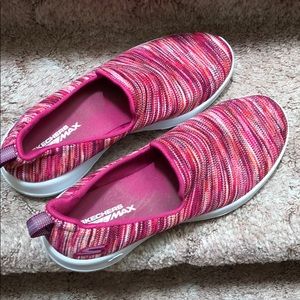Skechers sneakers